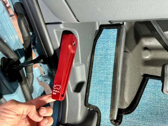 OV Grenadier Hood Release Handle