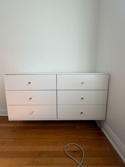 White 6-Drawer Dresser with Gold Legs