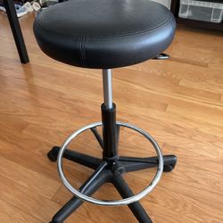 Black Leather Adjustable Bar Chair