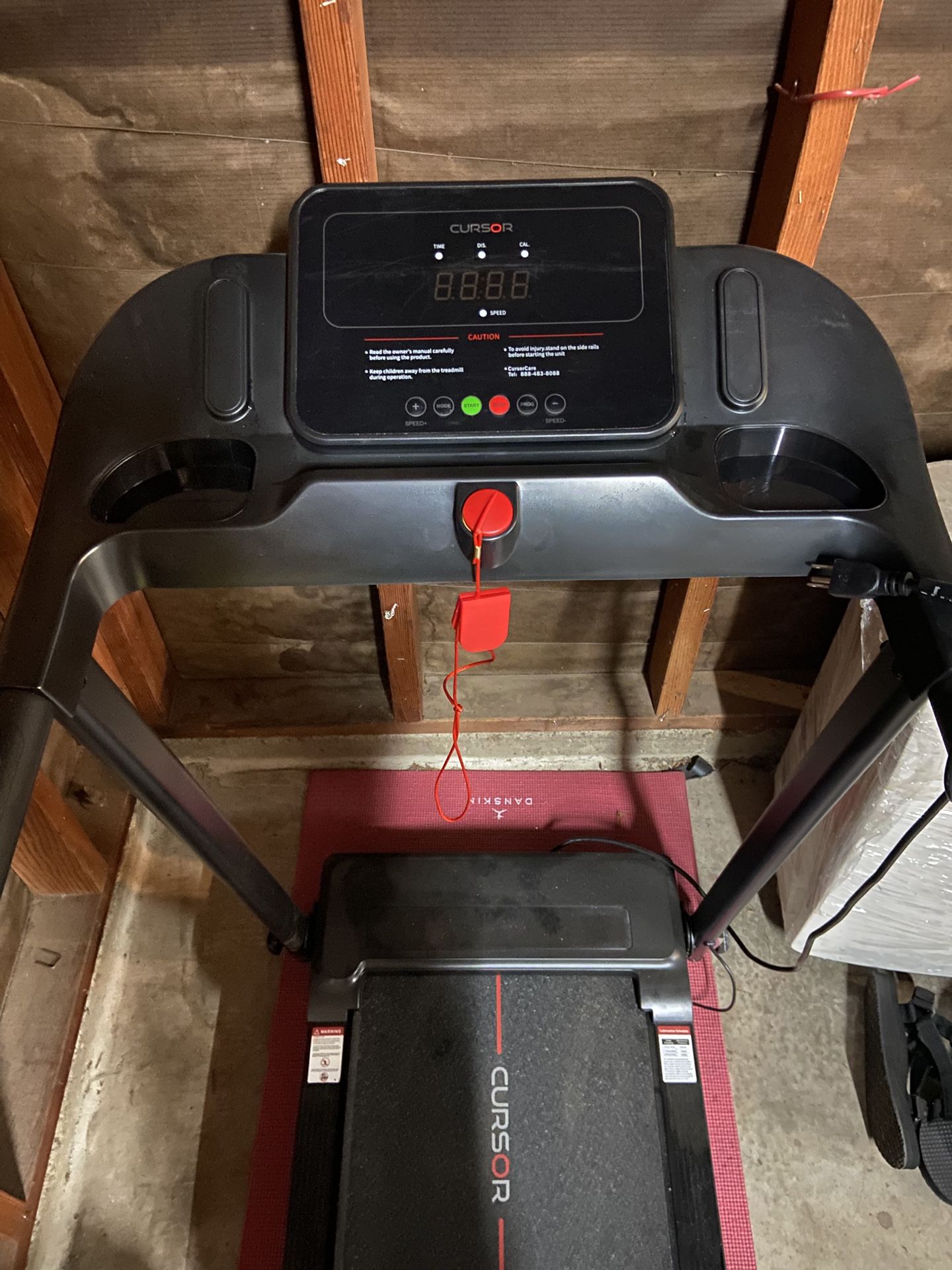 CURSOR FITNESS Foldable Walking/Running treadmill 