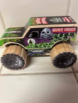 Grave Digger Monster Truck Wooden Toy
