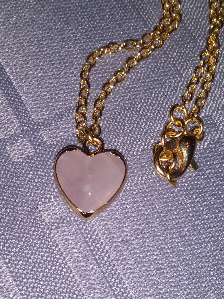 Rose Quartz heart pendant necklace