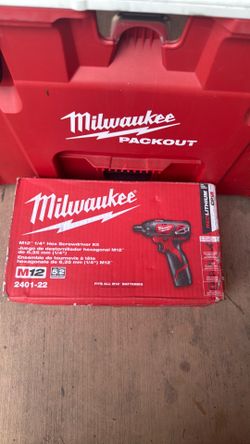 Milwaukee M12 (1/4 Hex Screwdriver Kit Batteries Charger Soft Case (NEW) Cat No. 2401-22 )