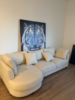 Low profile Couch