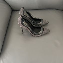 Beautiful Heels  Size 7.  Aldo 