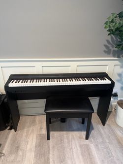 Yamaha P125 Keyboard