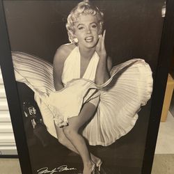 Marylin Monroe Poster Framed 