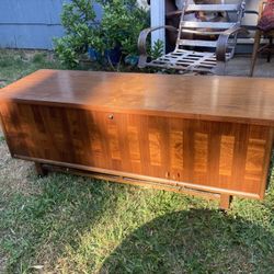 Mid Century Modern New Vintage Nwt Deadstock Nos Trunk Chest Bench Cedar Wood Storage