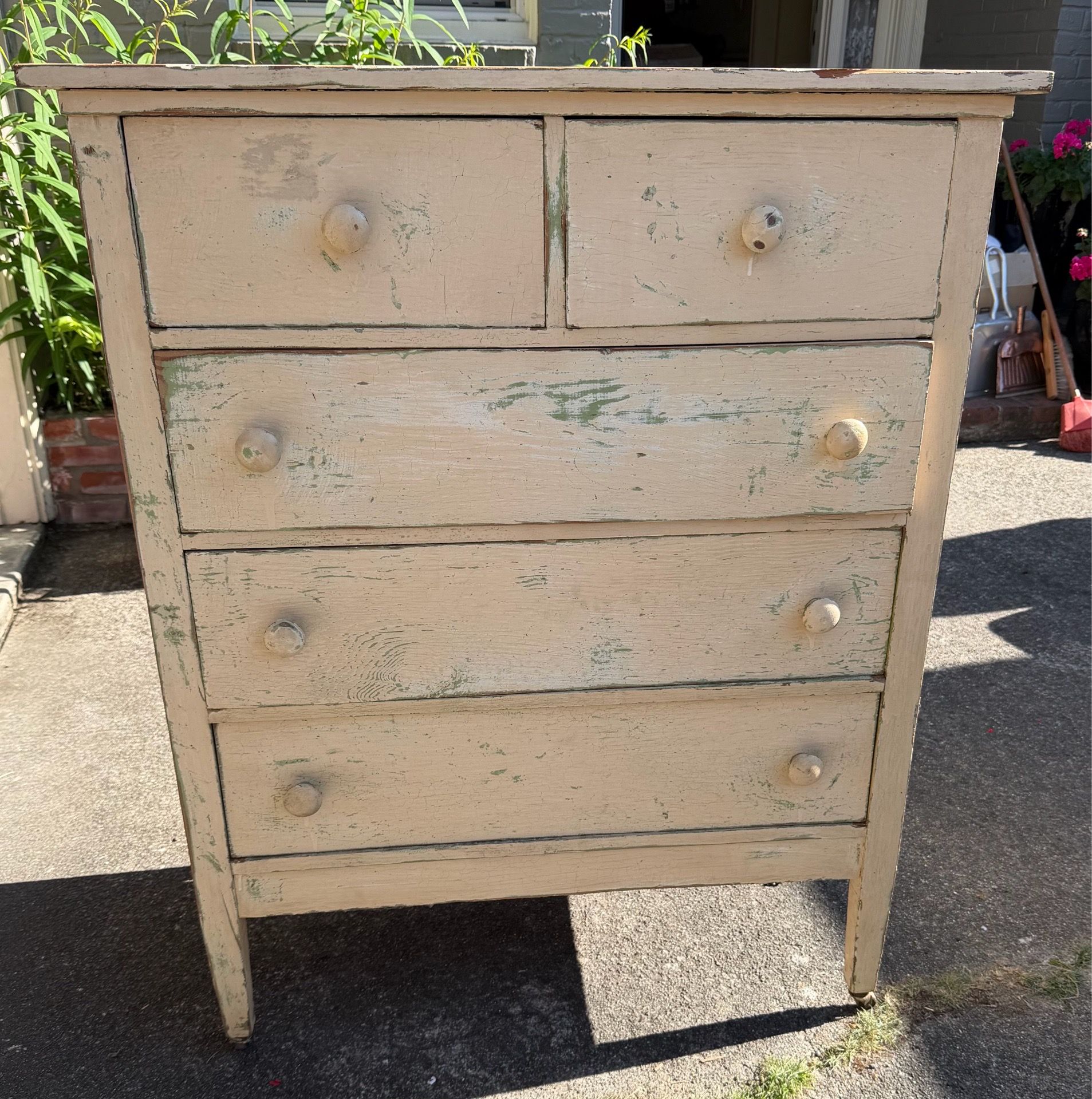 Shabby Chic Vintage Dresser