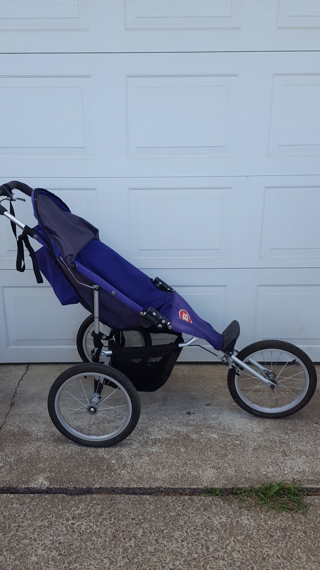 Bell jogging sales stroller