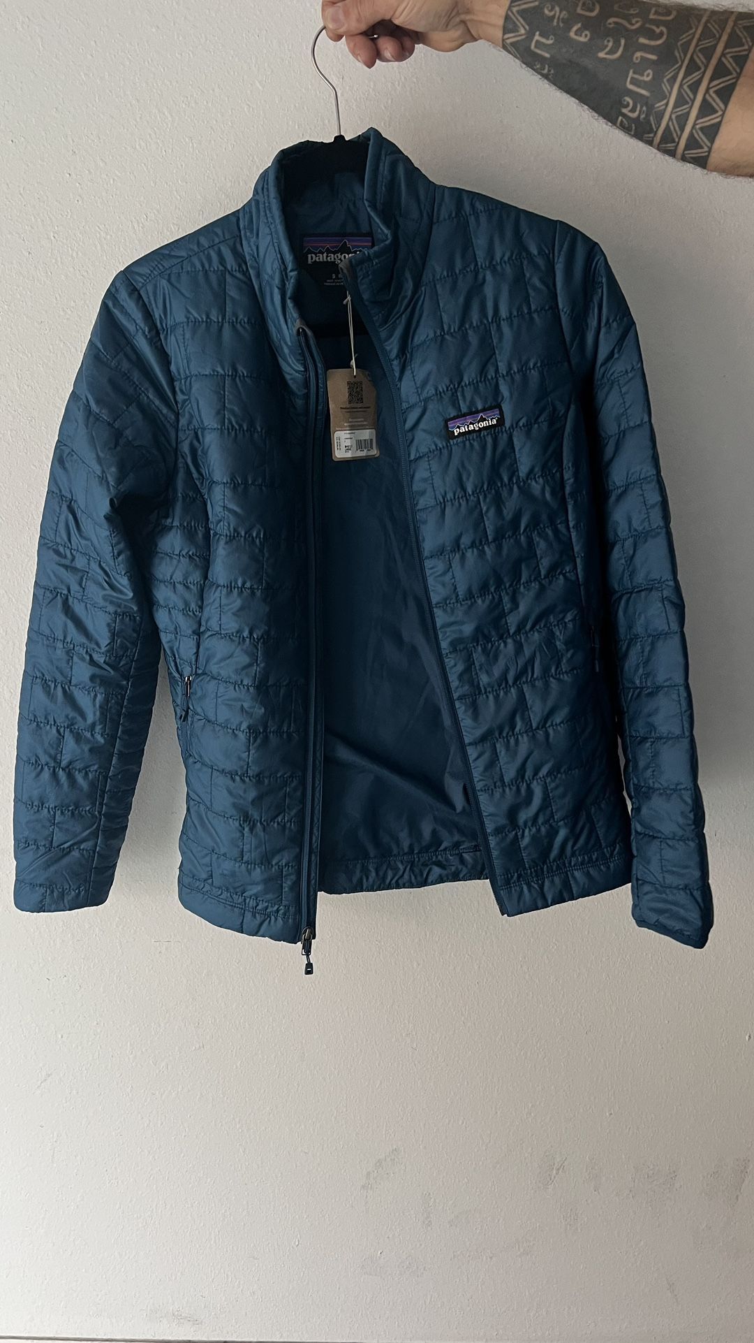Women’s Size Small Patagonia Nano Puff Jacket (new Never Worn) 