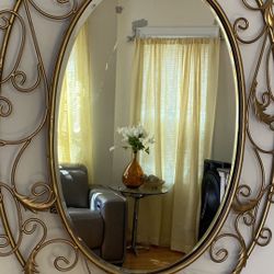 GOLD VINTAGE MIRROR 