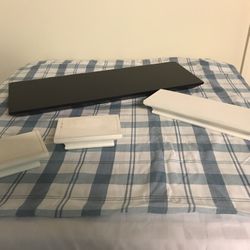 Black & White Shelves