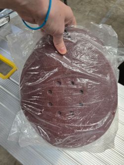 Multiple sanding discs