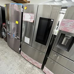 SAMSUNG NEW FRENCH DOOR REFRIGERATOR WITH ICE DISPENSER AND TOUCH SMART SCREEN