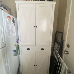 Kitchen Pantry