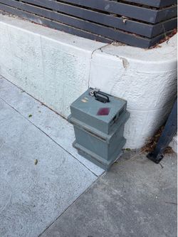 Free nightstand and locking box