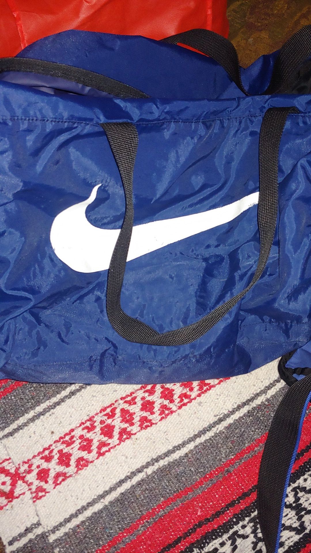 2 Nike duffle bags bundle