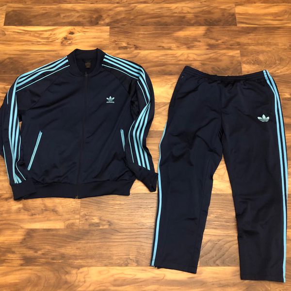 Adidas Originals Tracksuit Navy/ 2XL for Sale in Las Vegas, NV - OfferUp