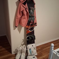 Snowboarding Gear - 155cm All Terrain