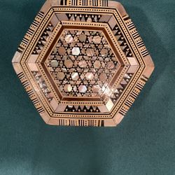 Vintage Mother Of Pearl And Wood Inlay Jewelry Box 