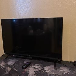 TCL Roku TV 32”