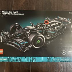 Lego Mercedes AMG F1 