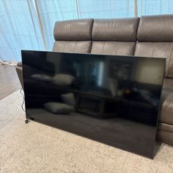 70” Samsung Smart Tv