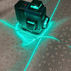 3.7v Makita Laser level with remove