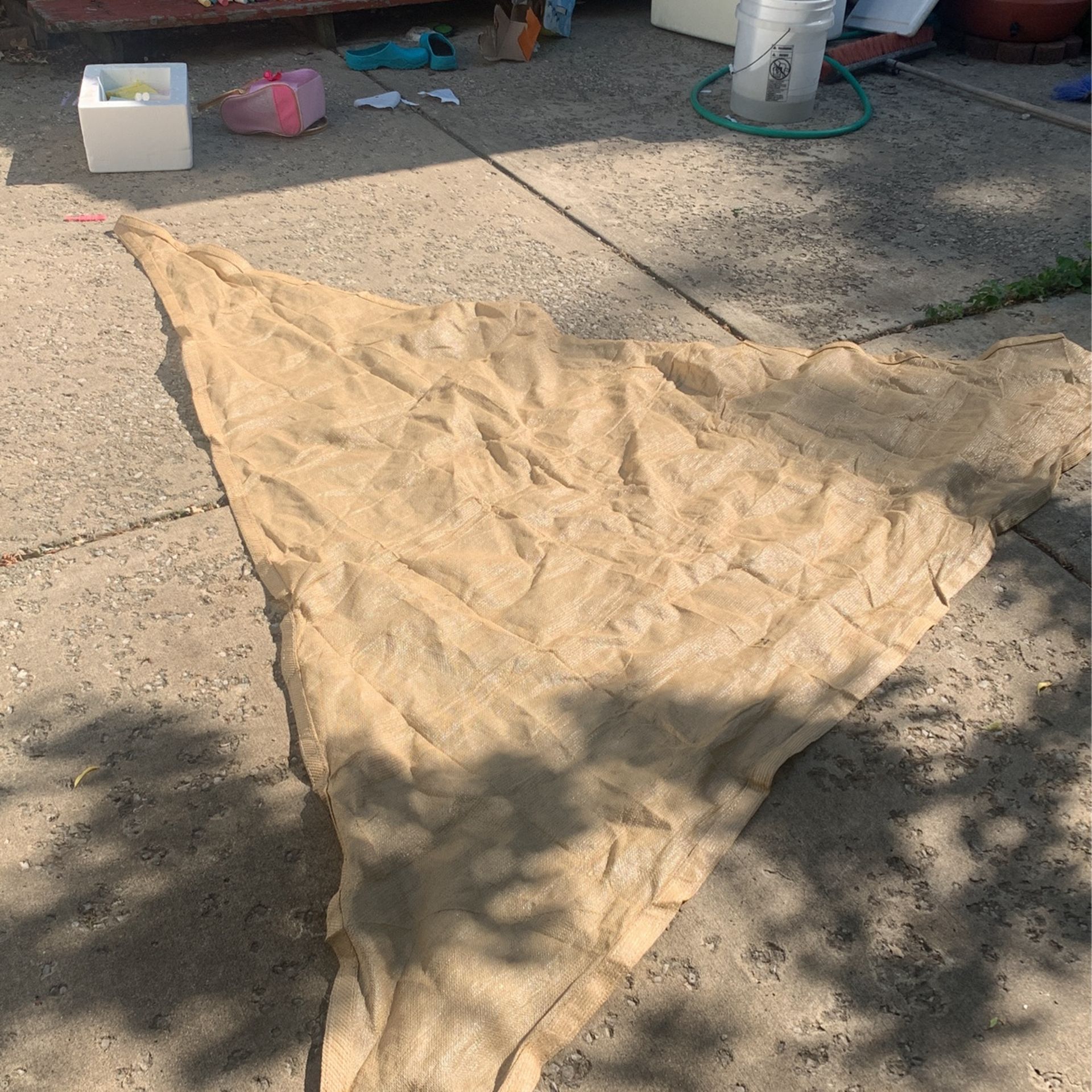 Para La Sombra Esta Chica Son Como 6 Pies O 7