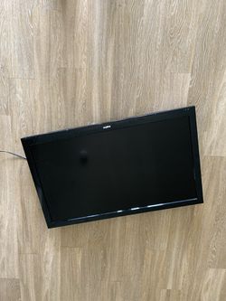 Sanyo TV flashes on and off 50 inches