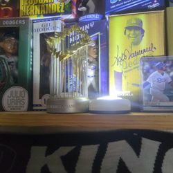 Dodgers Bobbleheads( Read Description)