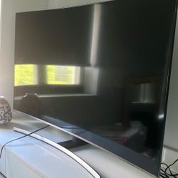 Televisor Motorola Curbo 52”