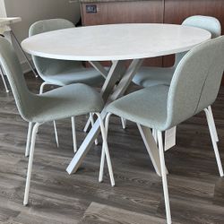 Round White Dining Table With 4 Chairs