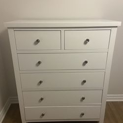 White Dresser  (6 Drawers)