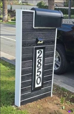 Mailbox stand