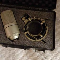 Pro Audio Equipment 