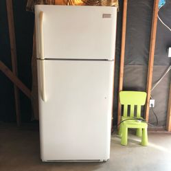 fridge 29.25inX30inX65in