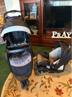 Baby Trend Stroller and car seat system.