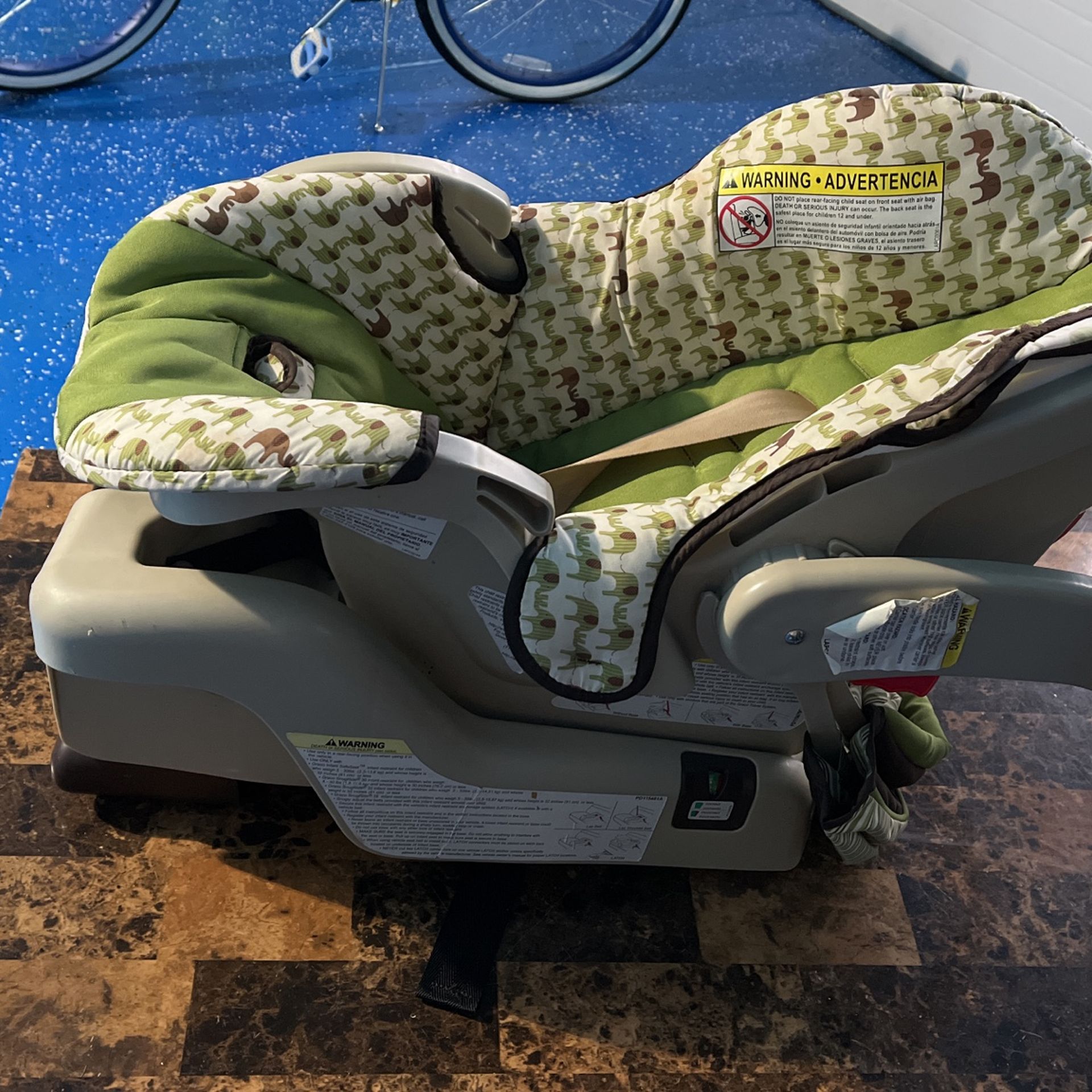 Graco Baby Car Seat Very Good Condition 