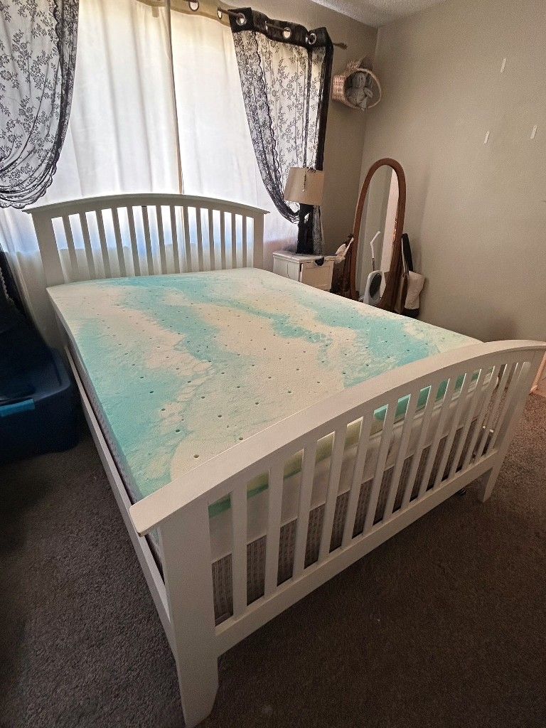Full Bed Frame & Mattress