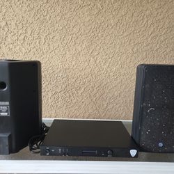 AMPLIFIER AND SPEAKERS 