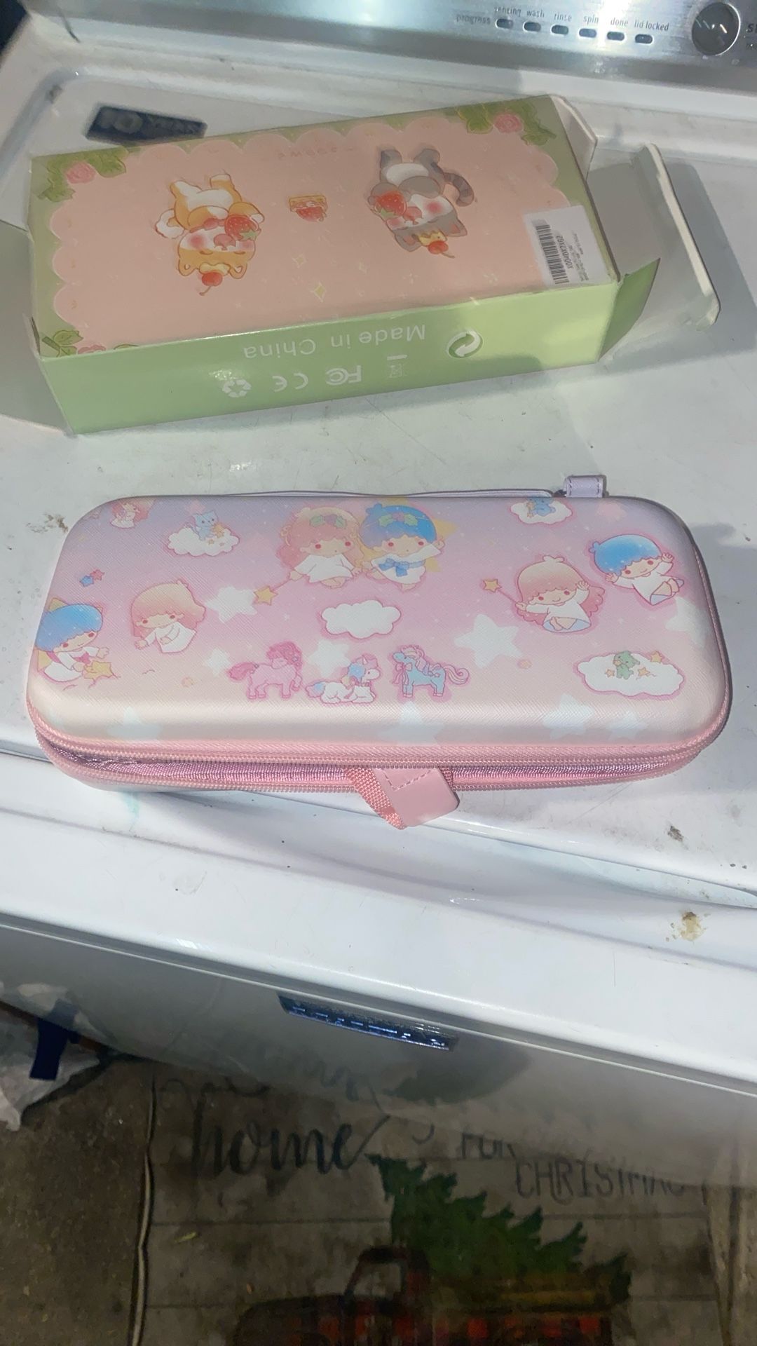 Switch Hello Kitty Gemini Twins