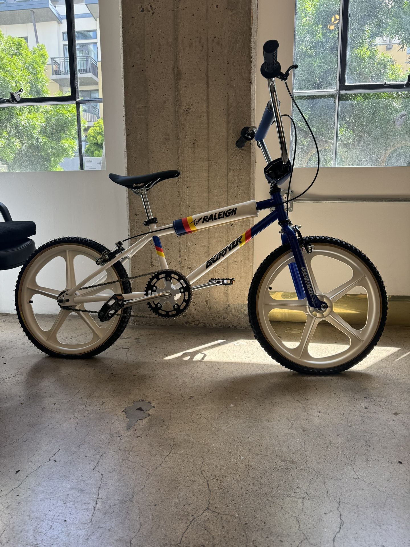 TEAM AERO PRO BURNER 35TH ANNIVERSARY EDITION BMX