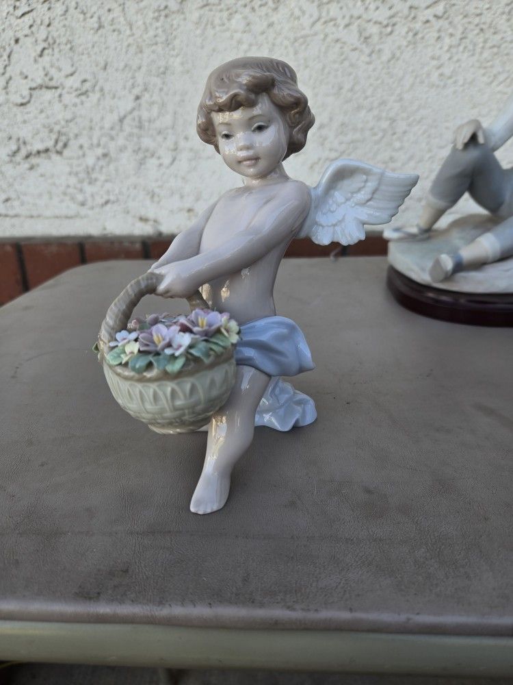 Lladro Figurine