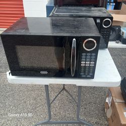 Sunbeam Black Countertop Microwave