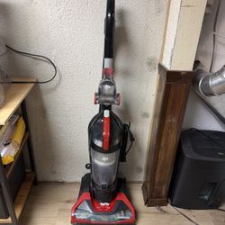 Dirt Devil UD70181 Bagless Vacuum Cleaner, Red! Fully cleaned!