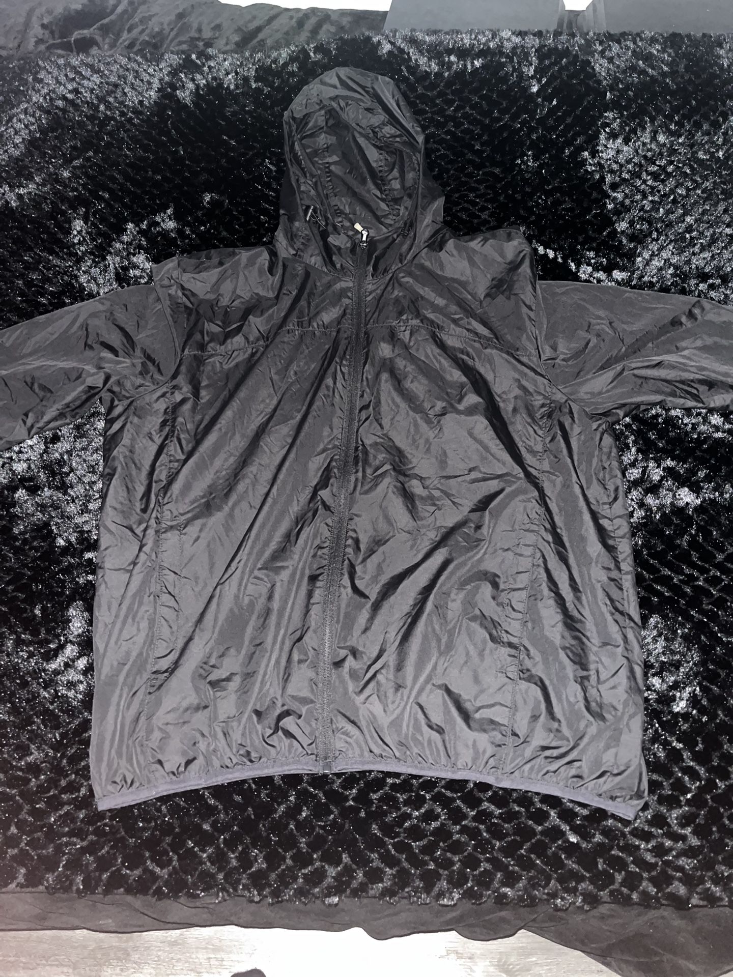 Black Basic Editions windbreaker jacket Size XL