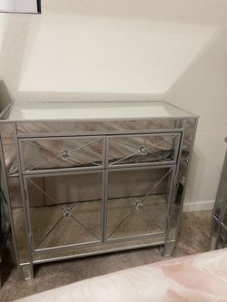 Set of two mirrored nightstands
