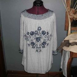 Ladies Xhilaration Dress